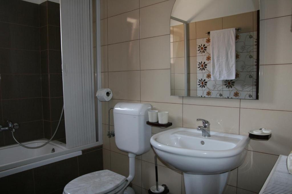 Koupelna v ubytování Hotel Kilometrul Zero