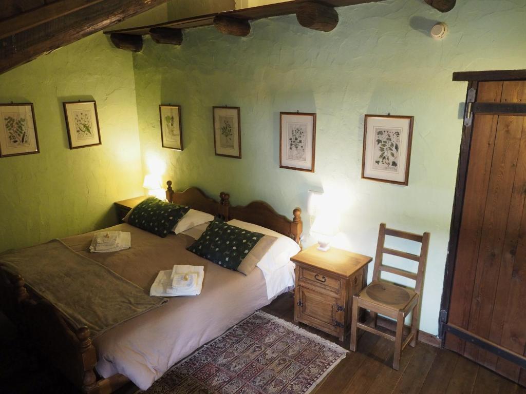 Łóżko lub łóżka w pokoju w obiekcie Locanda Allevè Hotel Ristorante