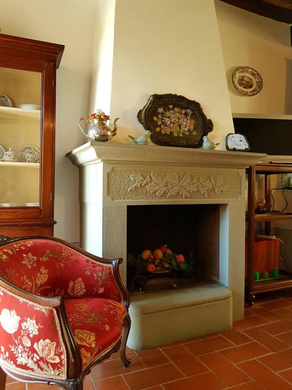 A seating area at Casa dell'Ermanna