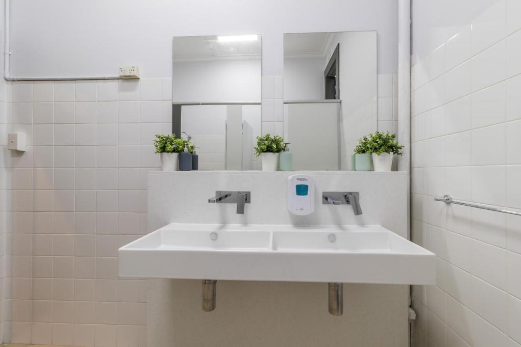 Royal Hotel Ryde - Resim 26