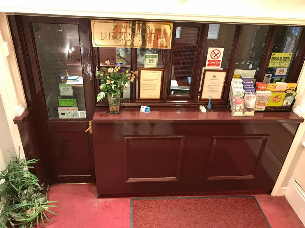 The Brompton Hotel - Resim 38