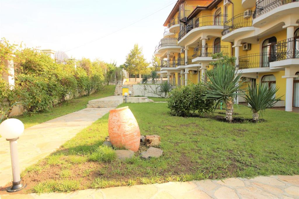 Zahrada ubytování Menada Green Hills Apartments