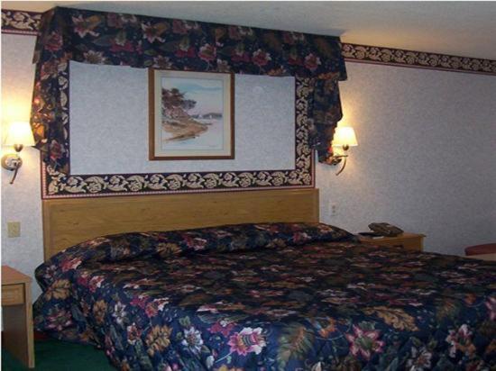 Passport Inn and Suites - Middletown - King Room - Non-Smoking