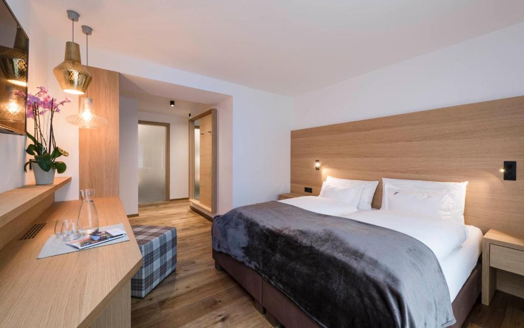 Postel nebo postele na pokoji v ubytování Villa Tony - Small Romantic Hotel