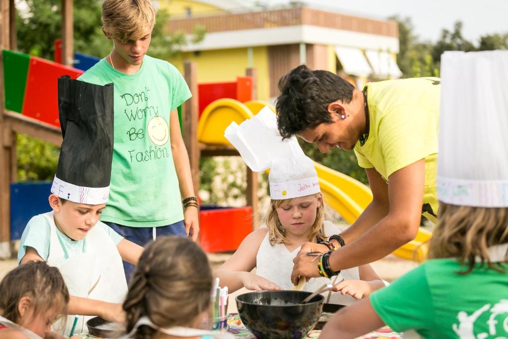 Гости Mediterranee Family Hotel & Spa
