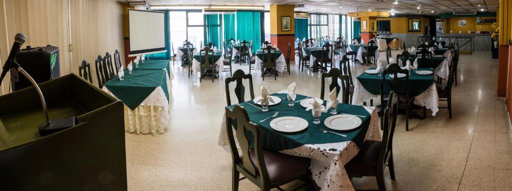 Restaurace v ubytování Hotel Benidorm Panama