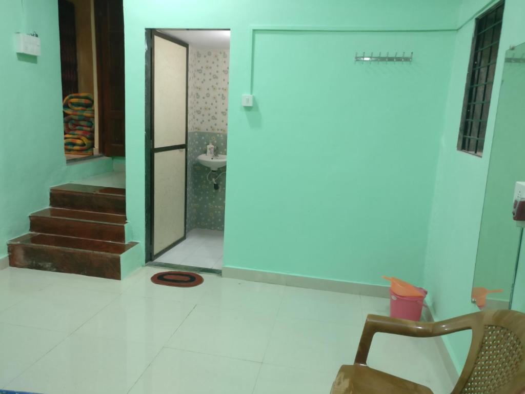 Krushna Kunj Holiday Home - 