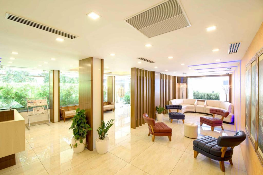 Posezení v ubytování Sidra Pristine Hotel and Portico Halls