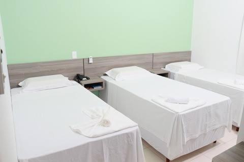  Hotel e Locadora Vizon