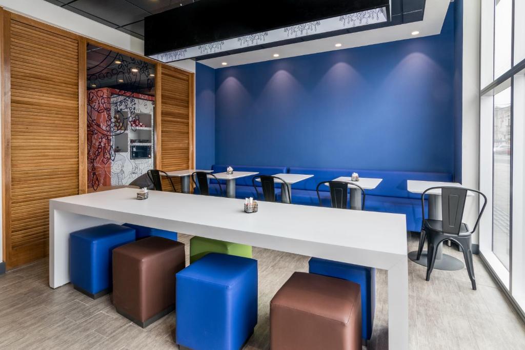 El área de trabajo o centro de convenciones de ibis budget Iquique