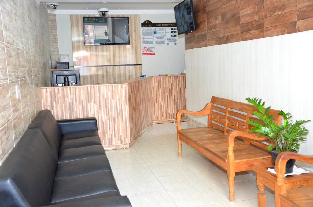  Hotel Cerrado