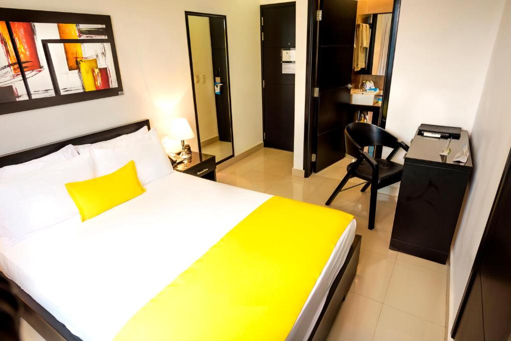 Postel nebo postele na pokoji v ubytování Hotel Atlantic Lux