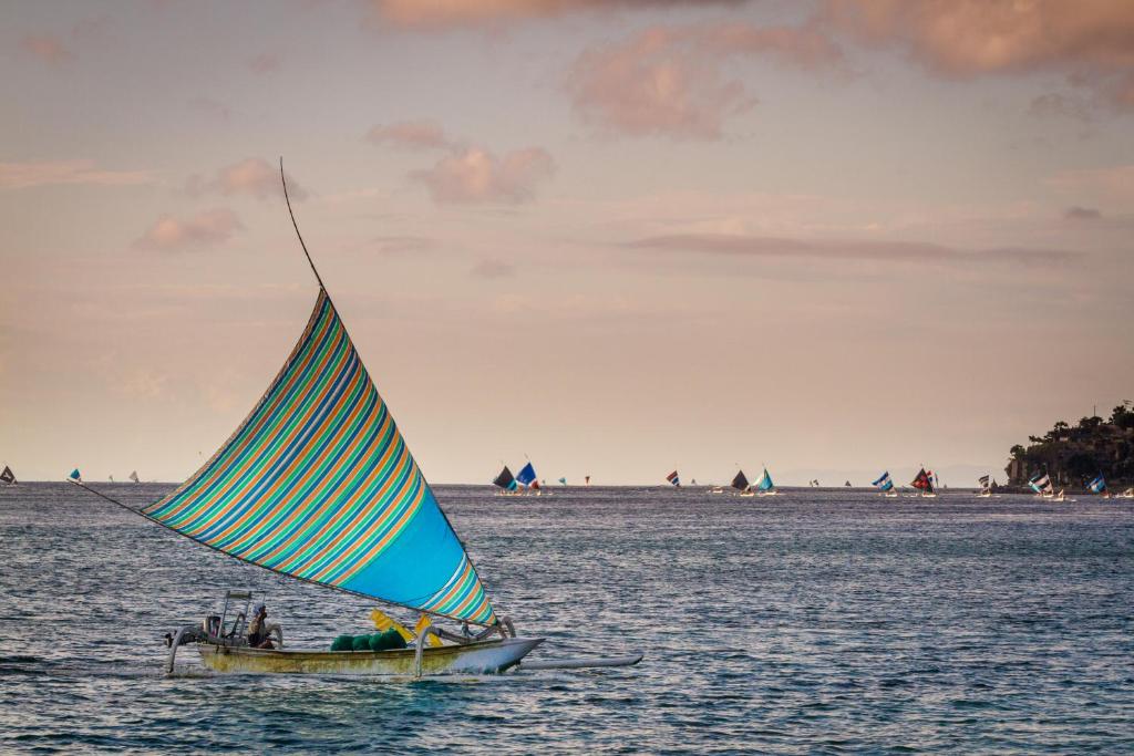 Aquamarine Beach Villas - 16