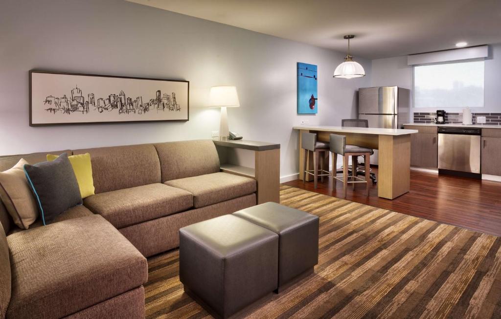 Hyatt House Portland / Downtown photo