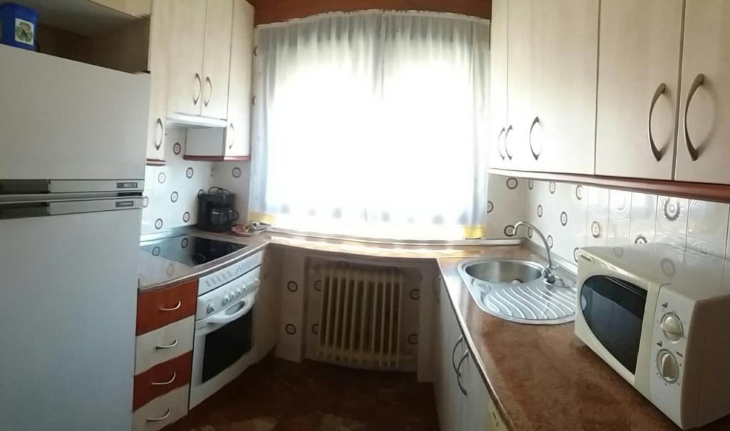 Una cocina o kitchenette en Casa rural El caño