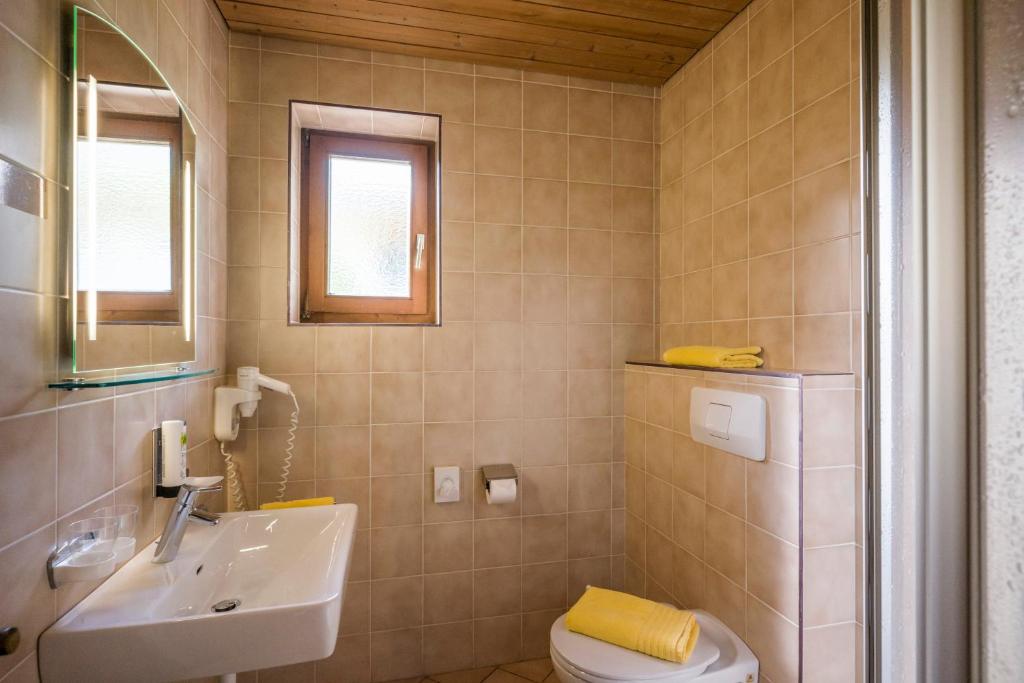 Hotel Landhaus Zillertal - 9