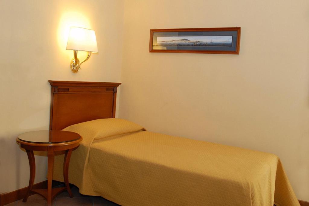 Le Cheminée Business Hotel Napoli - Resim 34