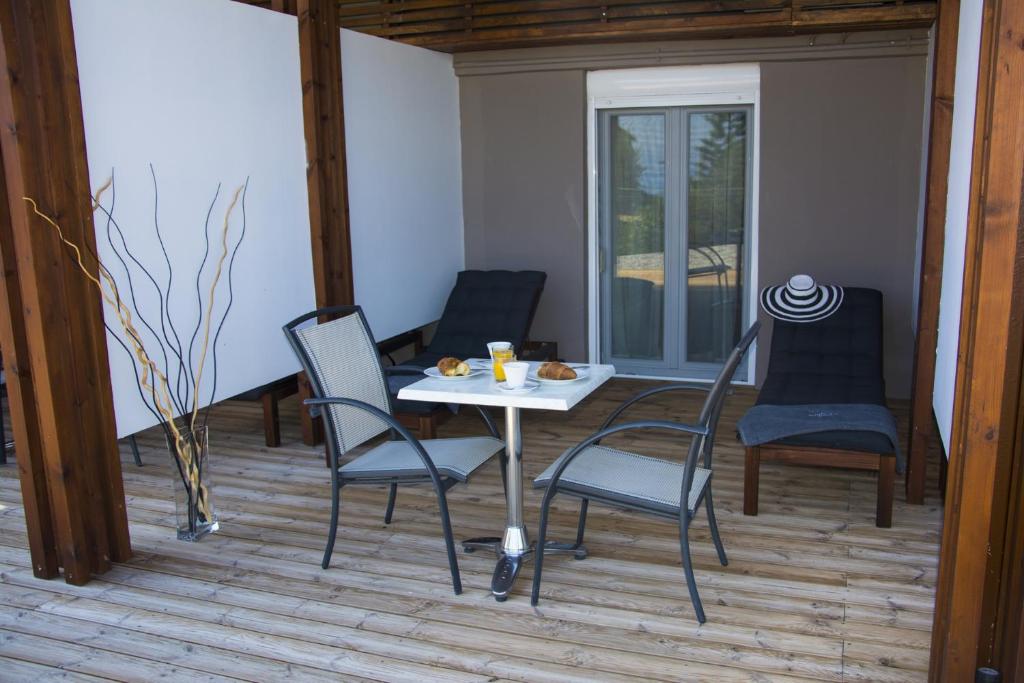 Posezení v ubytování Ionian Eye Design Studios & Spa