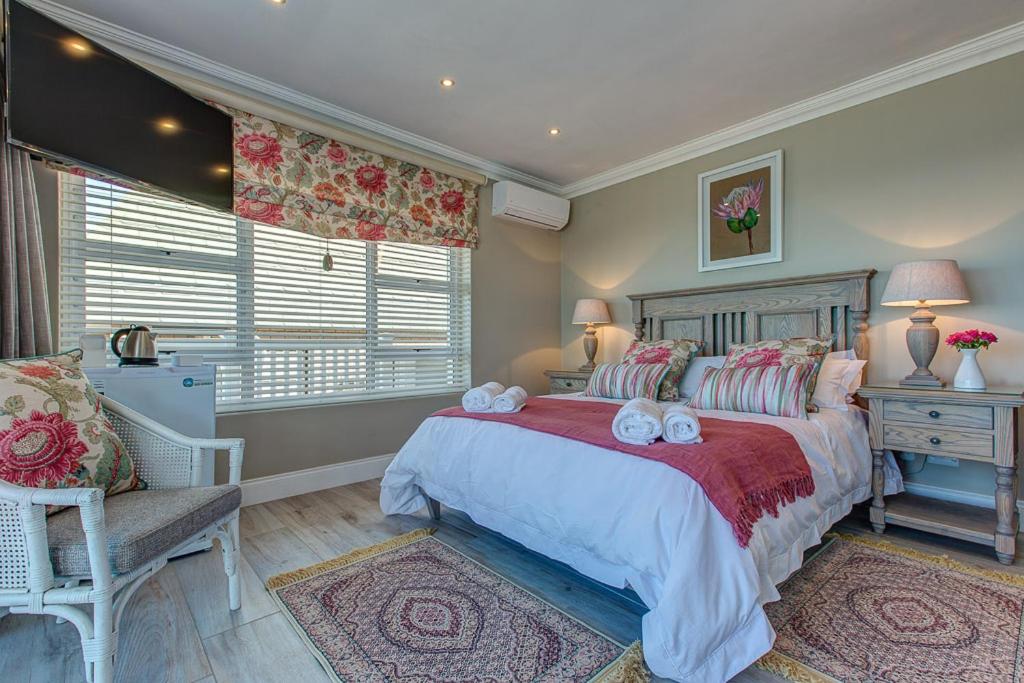 Marine Manor, Mossel Bay (updated prices 2025)