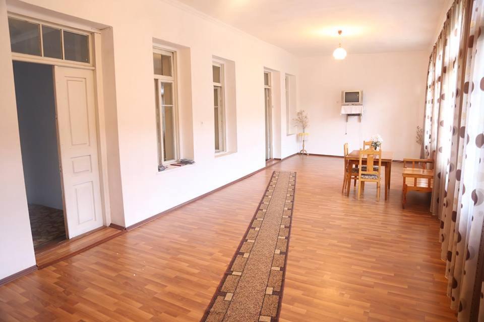 Fotografie z fotogalerie ubytování N&N Guest House v destinaci Mestia