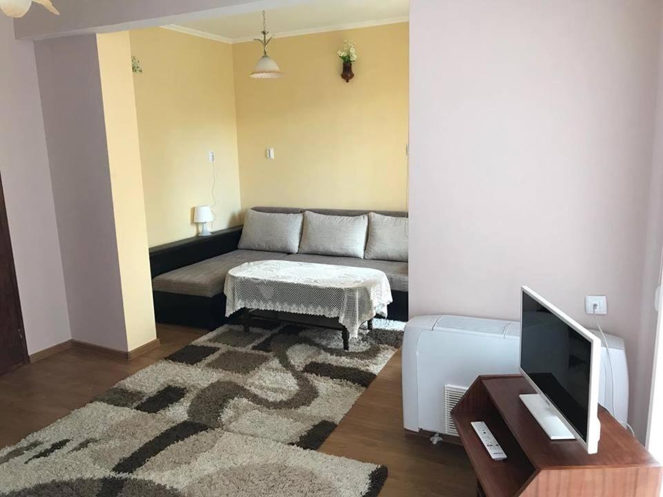 Postel nebo postele na pokoji v ubytování Guest Rooms Profirov