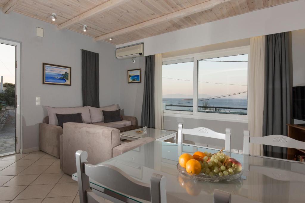 Posedenie v ubytovaní Virginia Seaside Villas