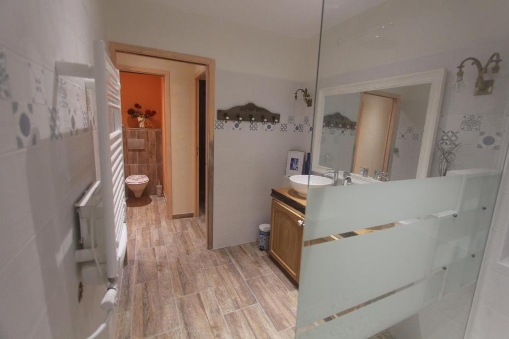 Les Ateliers d'Art Modiste et formier - One-Bedroom Suite