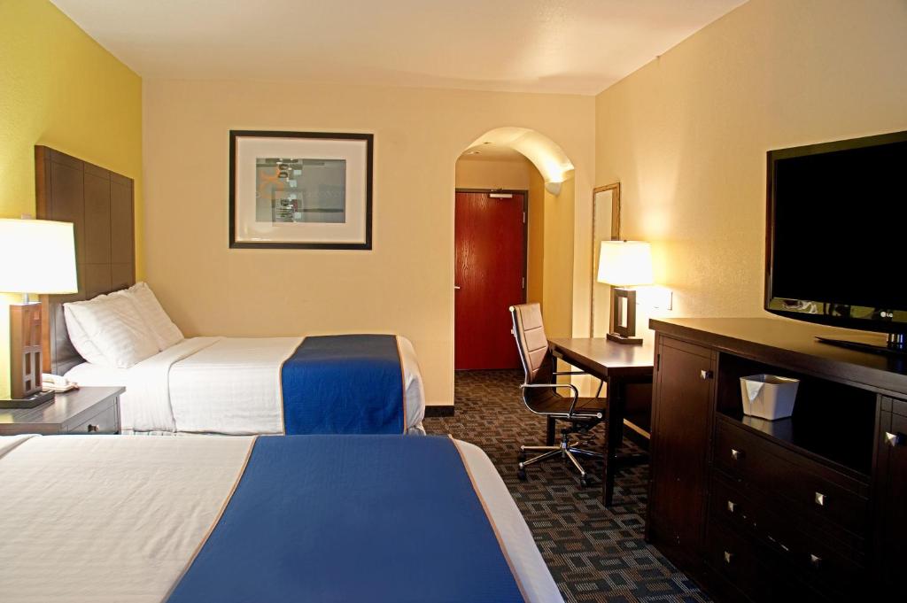 Super 8 by Wyndham Irving/DFW Apt/North - Sala Matrimoniali Con Due Letti Queen - Non Fumatori