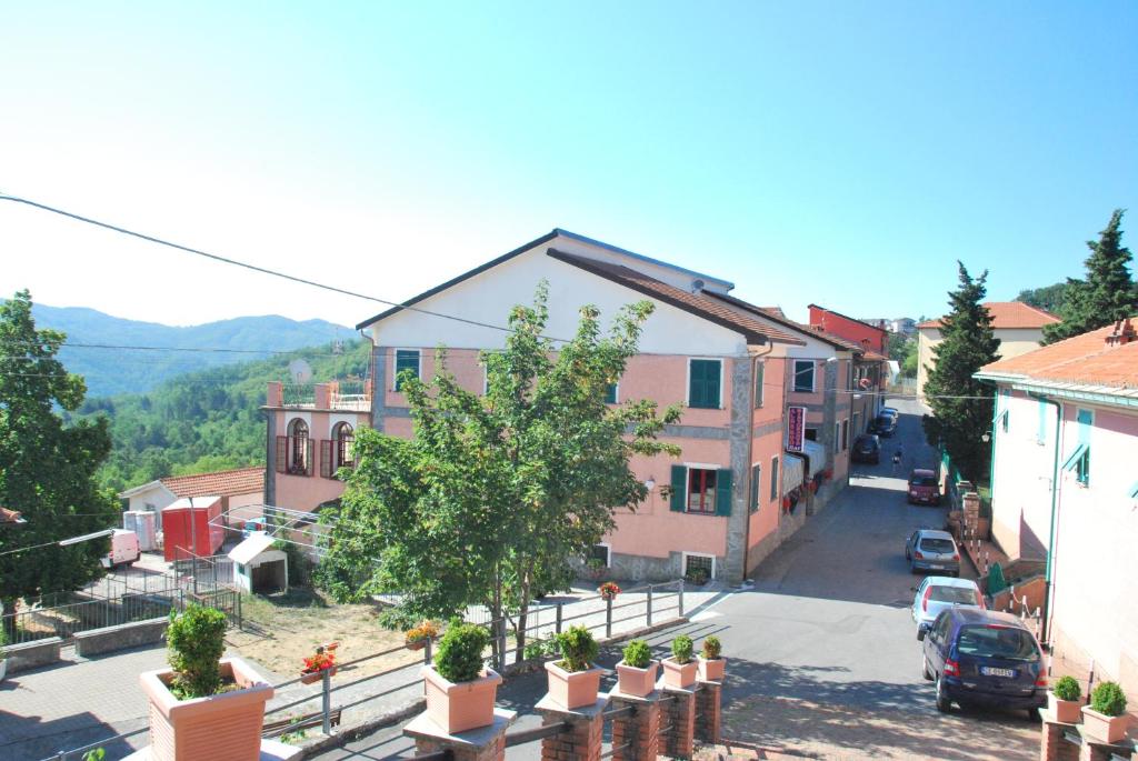 a view of a street in a small town at Albergo La Veranda in Tavarone