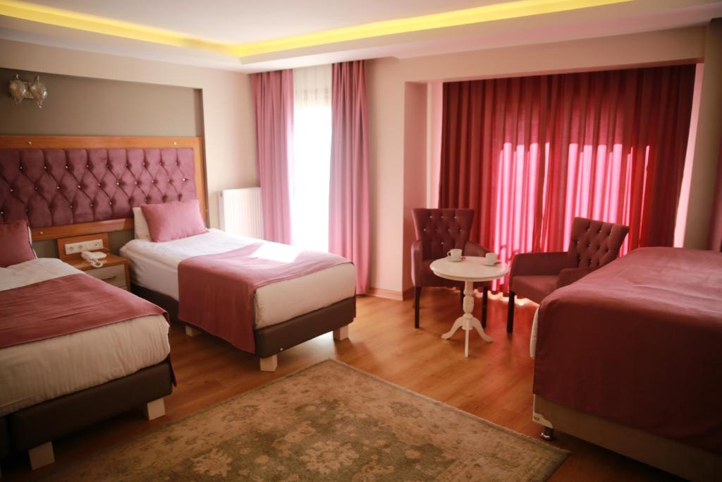 Hotel Black Pearl - 2