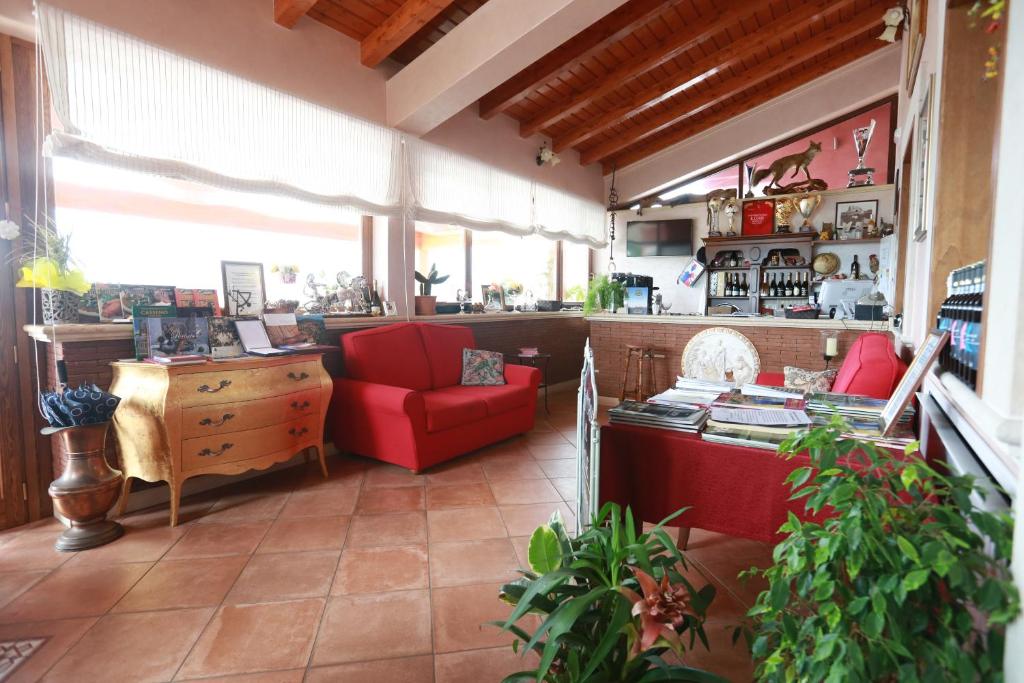 Posezení v ubytování Agriturismo ciociaro " il colle " HOTEL RISTORANTE