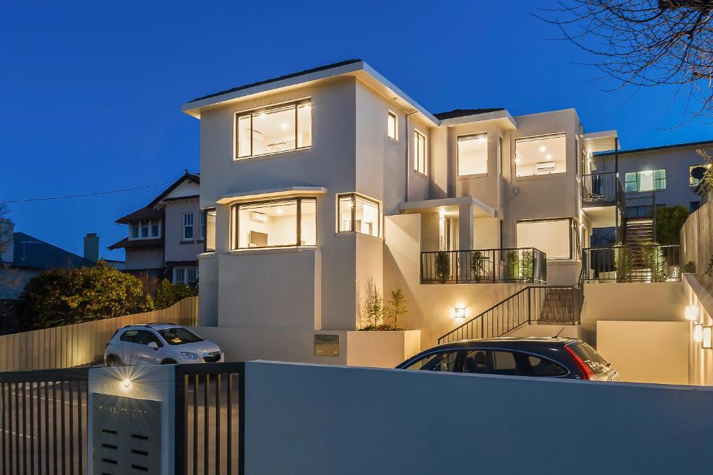 110 Hampden Apartments - 