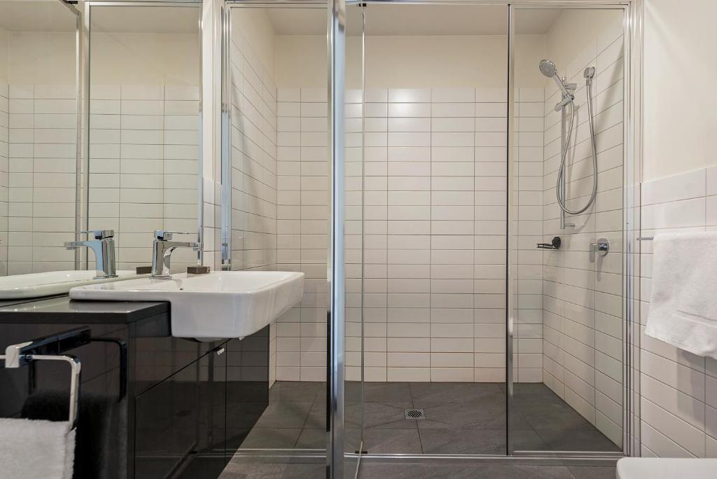 110 Hampden Apartments - Resim 24