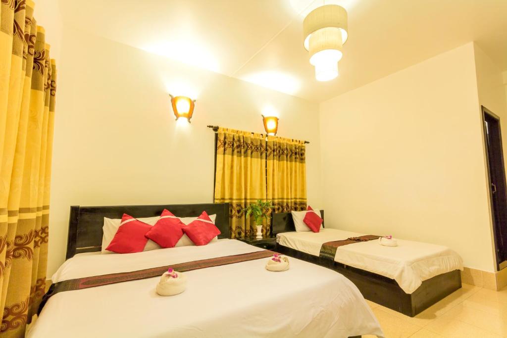 Bou Savy Guesthouse - Family Room