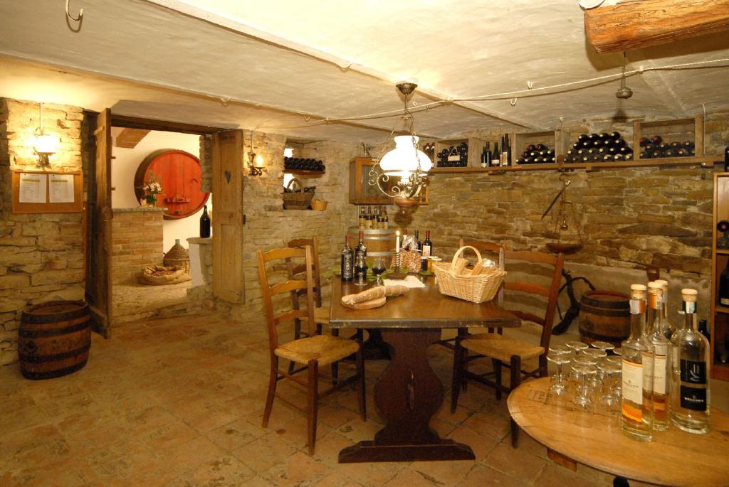 Nápoje v ubytování Agriturismo Sondrea