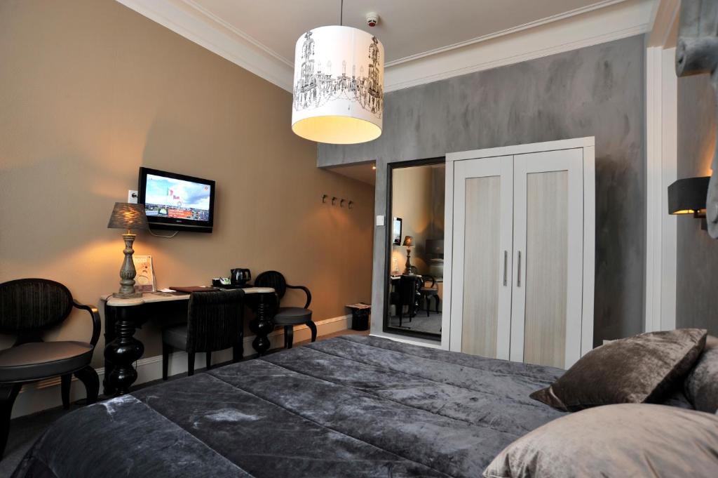 Golden Tulip West Ende - Superior Theme Room - 2 Single Beds