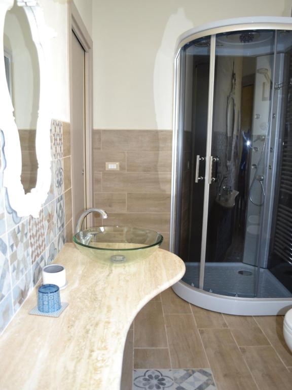 A bathroom at Incanto delle Ninfe