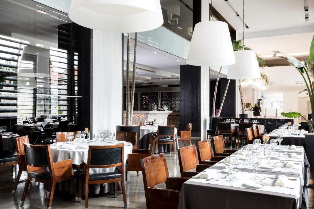 Hotel Puerta America - Resim 43