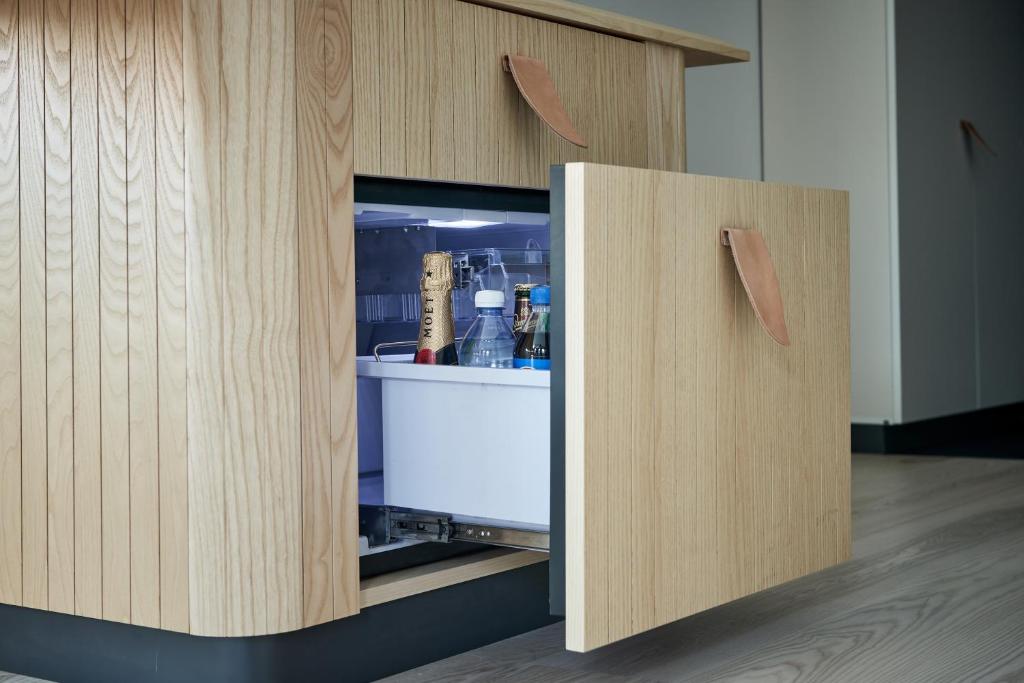 Kuchyň nebo kuchyňský kout v ubytování Nordic Light Hotel