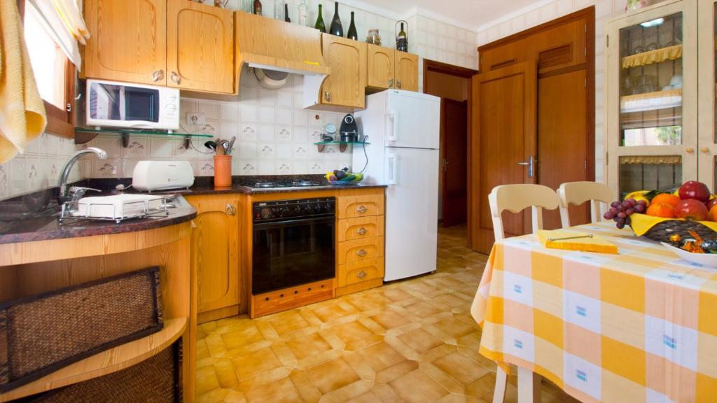 Kuchyň nebo kuchyňský kout v ubytování Casa CORA Alcudia by Mallorca Villa Selection
