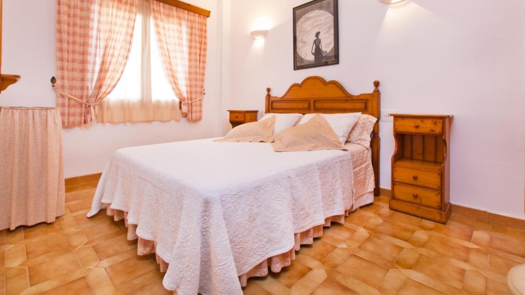 Postel nebo postele na pokoji v ubytování Casa CORA Alcudia by Mallorca Villa Selection
