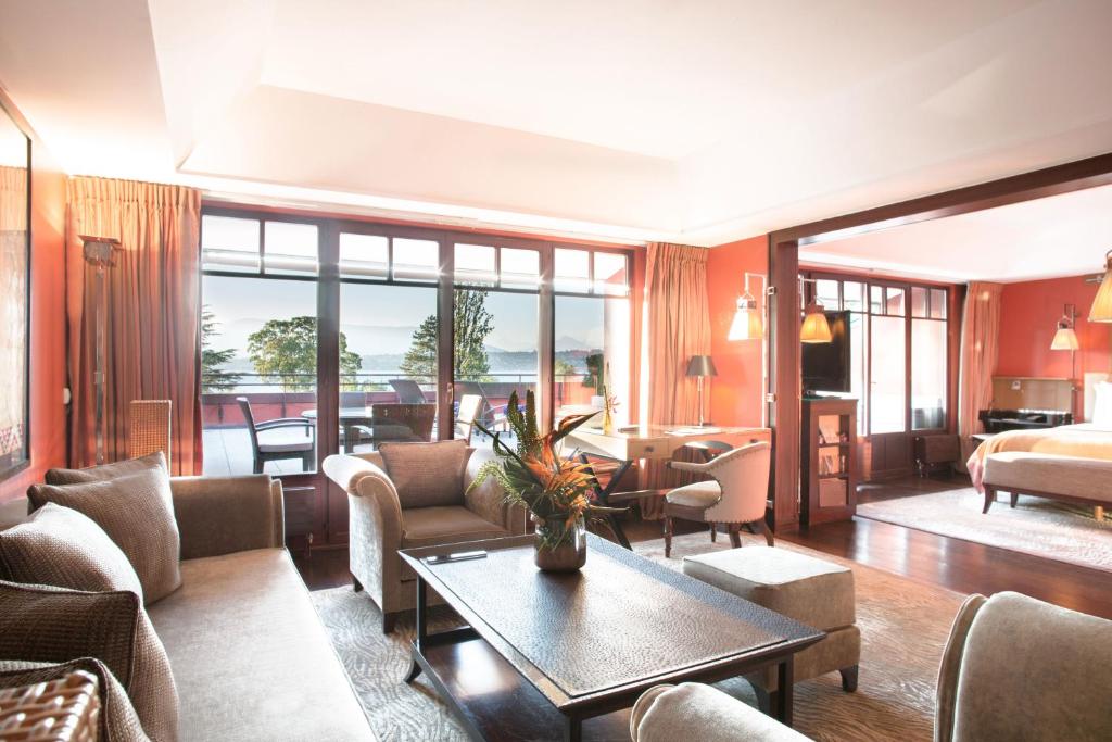 Area soggiorno di La Réserve Genève Hotel & Spa