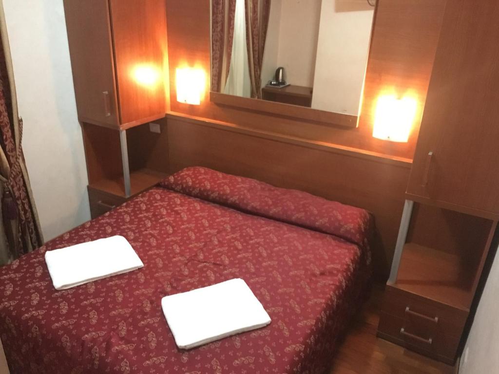 Toffa Place In Rome - Resim 27