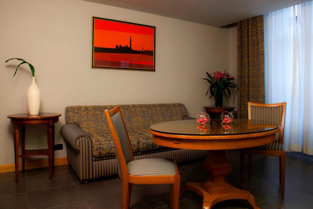 Posezení v ubytování Hotel Diplomatic