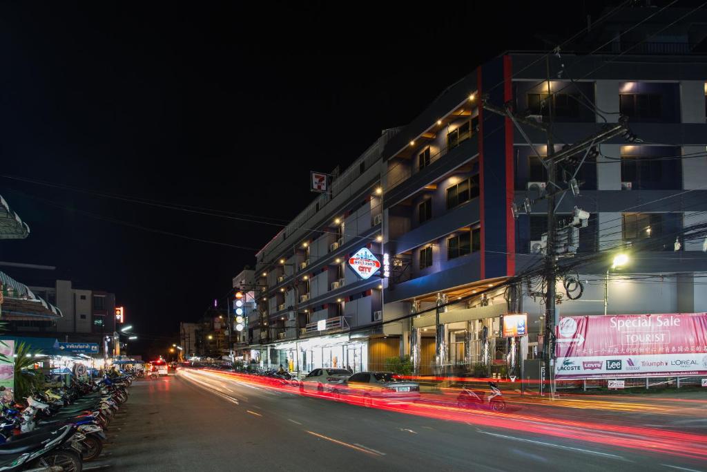 City Hotel Krabi - Resim 7