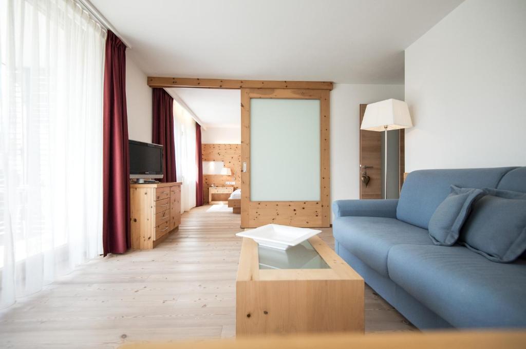Posezení v ubytování Alpine Hotel Ciasa Lara