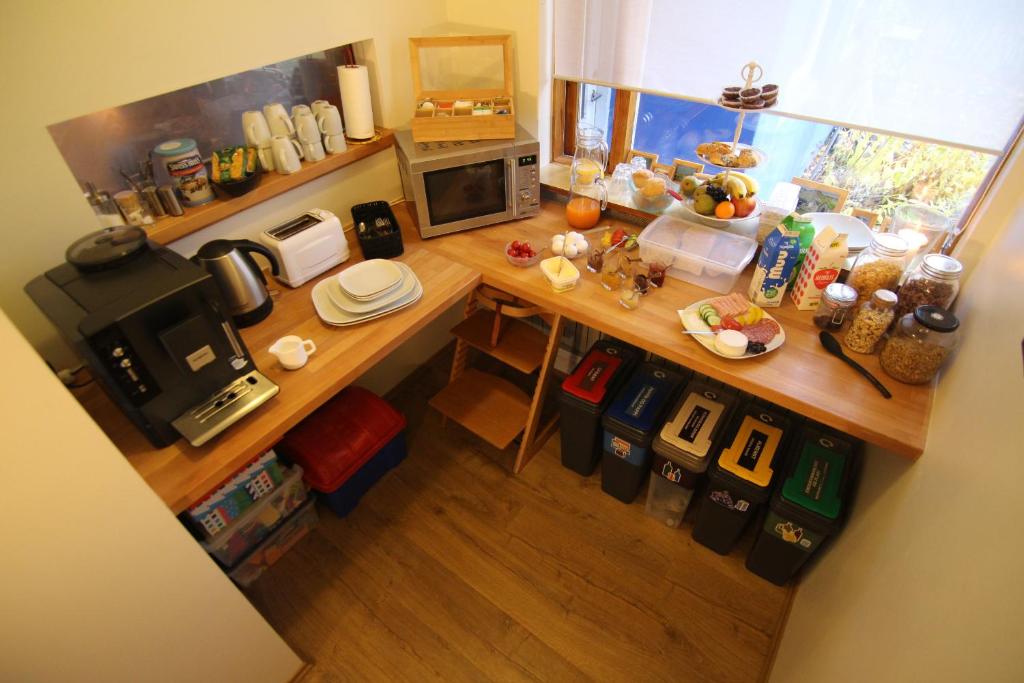 Kuchyň nebo kuchyňský kout v ubytování CJA Guesthouse