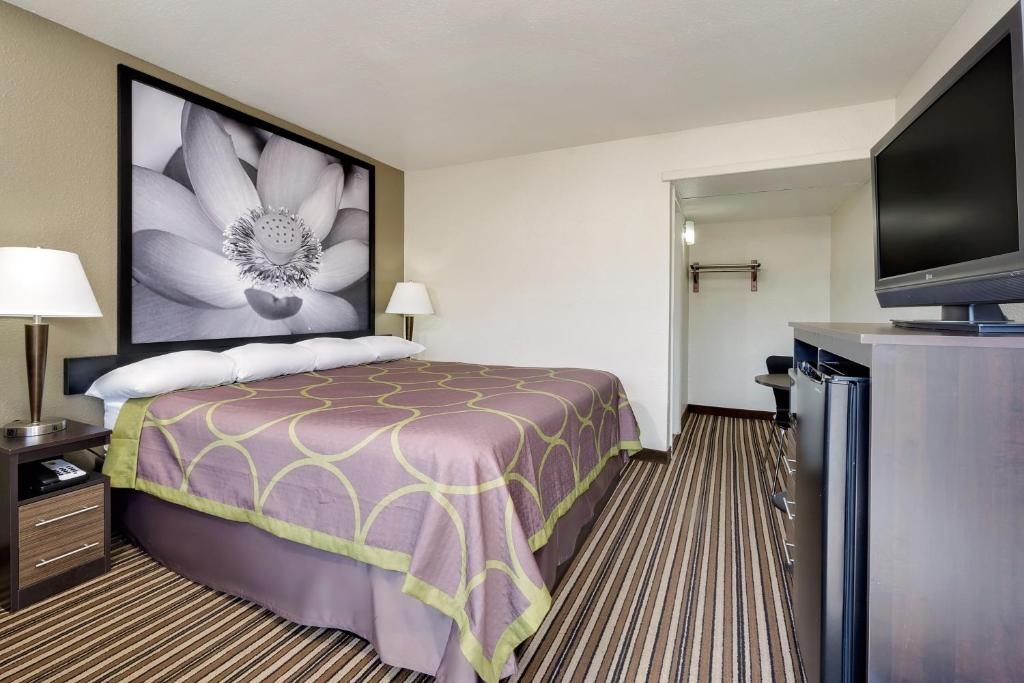 Super 8 by Wyndham Florence - Chambre Lit King-Size - Fumeurs