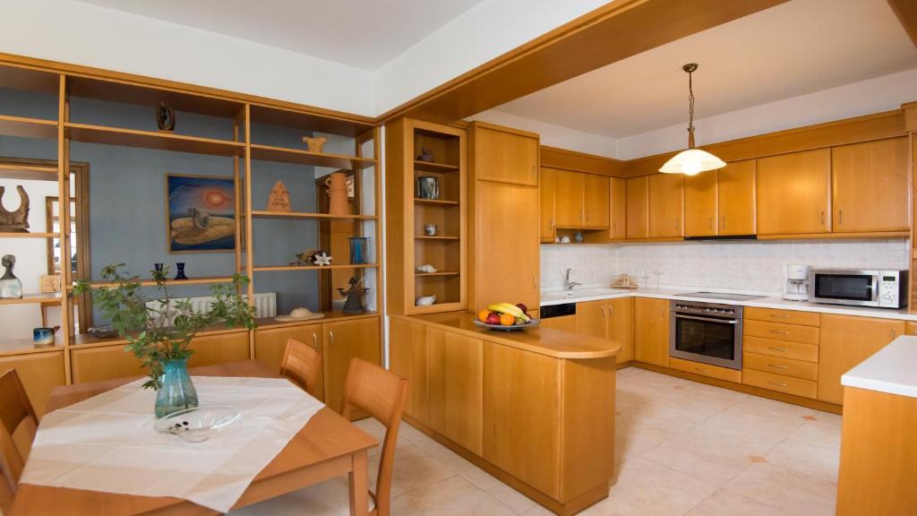 A kitchen or kitchenette at Casa Nerium