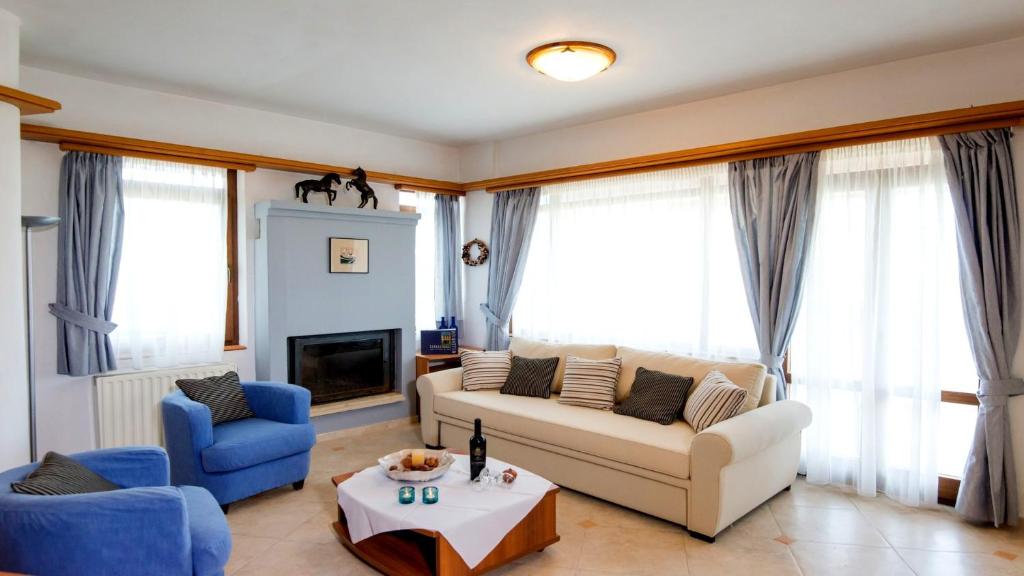 A seating area at Casa Nerium